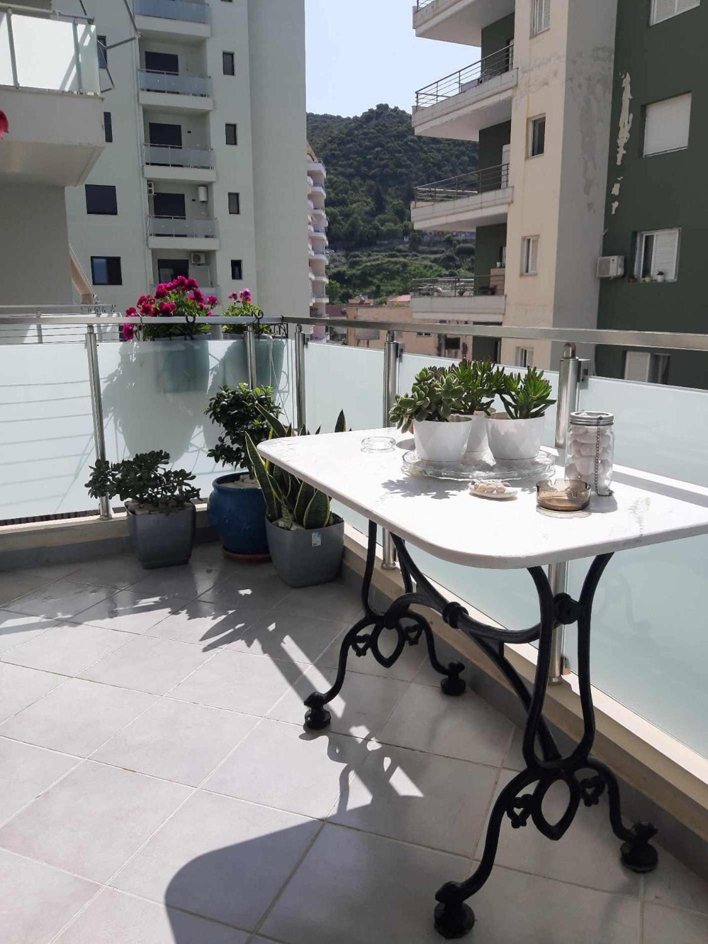 Modern Spacious 1 Bedroom Flat Next To The Beach Vlore Bagian luar foto